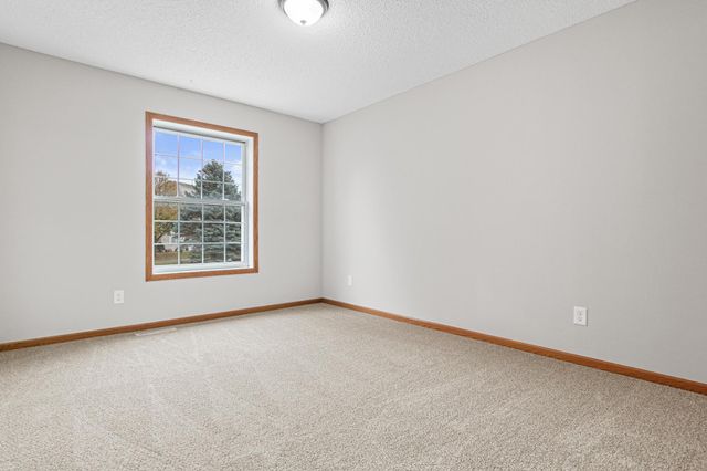 2902 Magnolia Drive, Woodbury, MN 55125