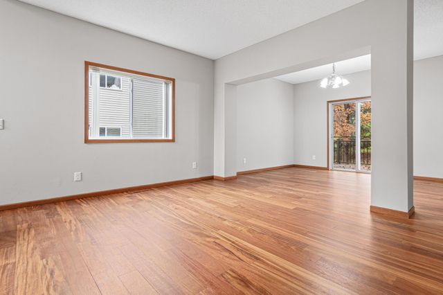 2902 Magnolia Drive, Woodbury, MN 55125