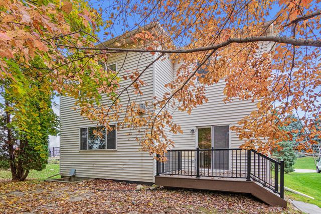 2902 Magnolia Drive, Woodbury, MN 55125