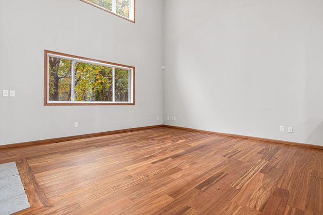 2902 Magnolia Drive, Woodbury, MN 55125