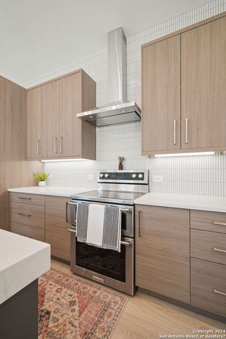 707 E HUISACHE AVE, San Antonio, TX 78212