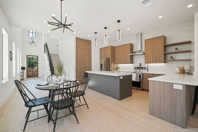 707 E HUISACHE AVE, San Antonio, TX 78212