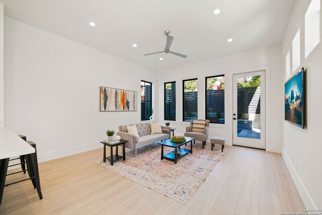 707 E HUISACHE AVE, San Antonio, TX 78212