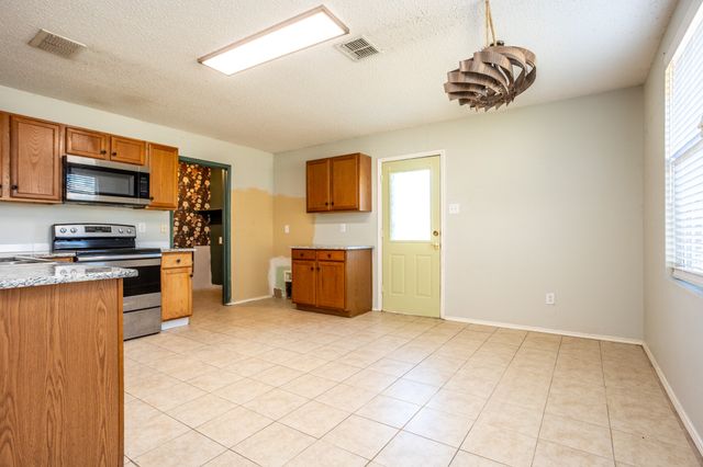 2624 Rockport Lane, Little Elm, TX 75068