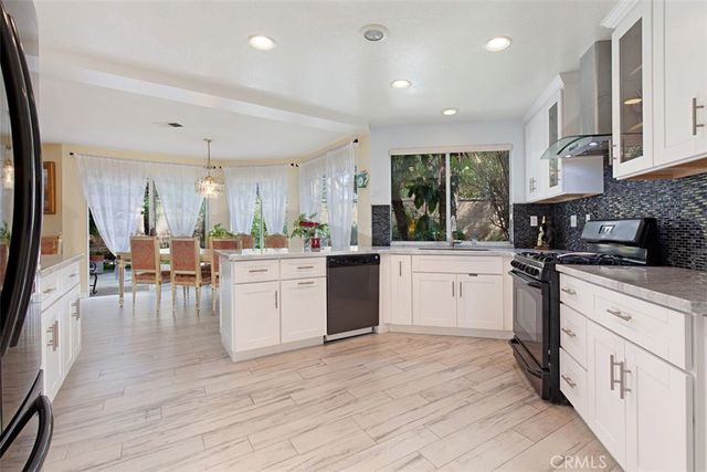 19 Tennessee, Irvine, CA 92606