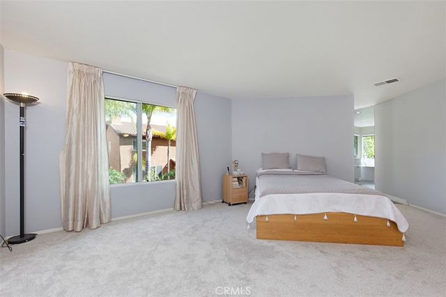 19 Tennessee, Irvine, CA 92606