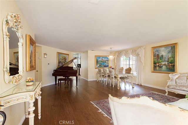 19 Tennessee, Irvine, CA 92606