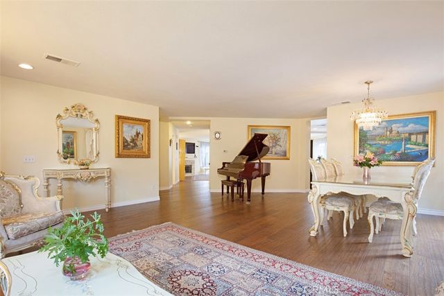 19 Tennessee, Irvine, CA 92606