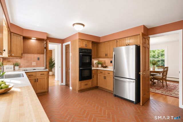 170 Skymeadow Drive, Stamford, CT 06903