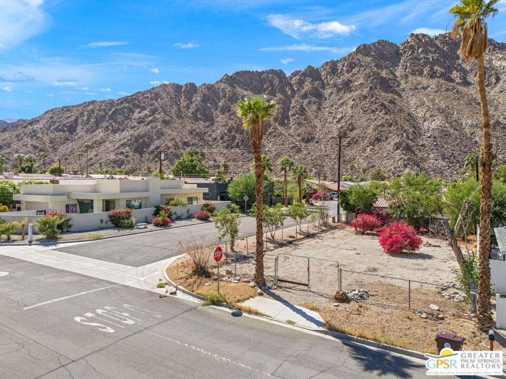 Image 1 of property listing at 0 Avenida Juarez, La Quinta, CA 92253