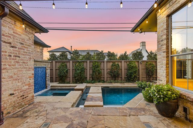 5002 Stanford Avenue, Dallas, TX 75209