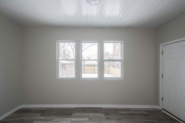 7653 S Saint Lawrence Avenue, Chicago, IL 60619