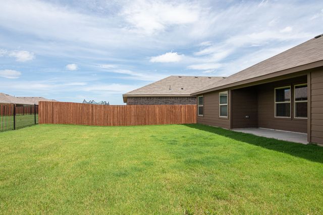 16413 Milwaukee Street, Justin, TX 76247