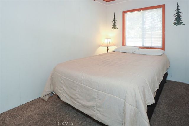 631 Los Angeles Avenue, Sugarloaf, CA 92386