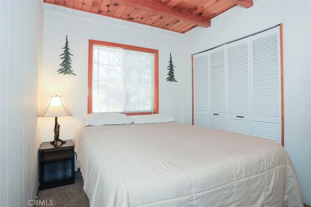 631 Los Angeles Avenue, Sugarloaf, CA 92386