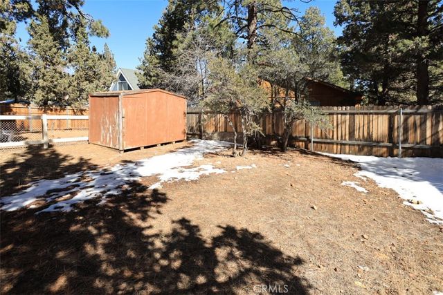 631 Los Angeles Avenue, Sugarloaf, CA 92386