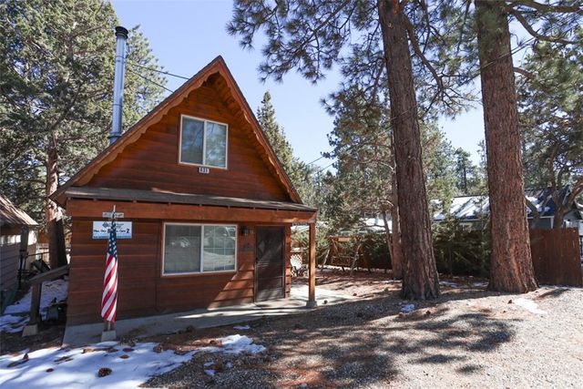 631 Los Angeles Avenue, Sugarloaf, CA 92386