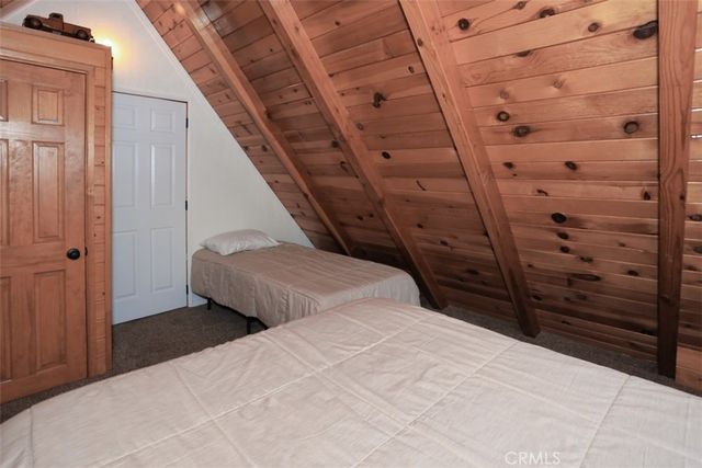 631 Los Angeles Avenue, Sugarloaf, CA 92386