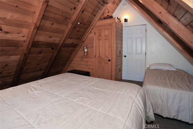 631 Los Angeles Avenue, Sugarloaf, CA 92386