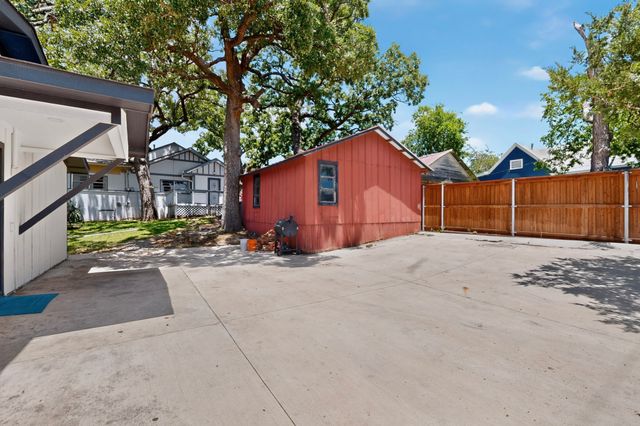 908 W Heron Street, Denison, TX 75020