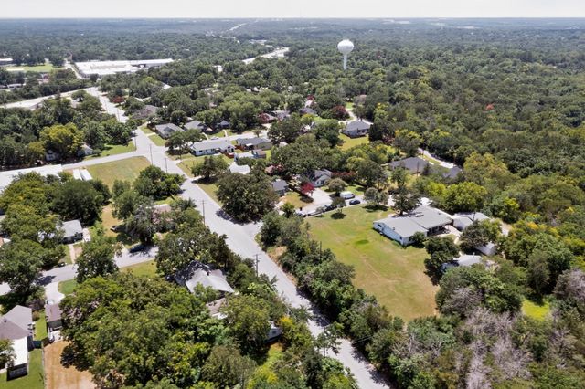 908 W Heron Street, Denison, TX 75020