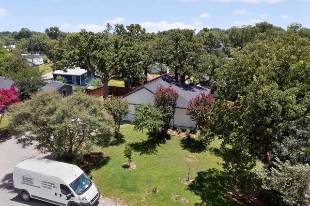 908 W Heron Street, Denison, TX 75020