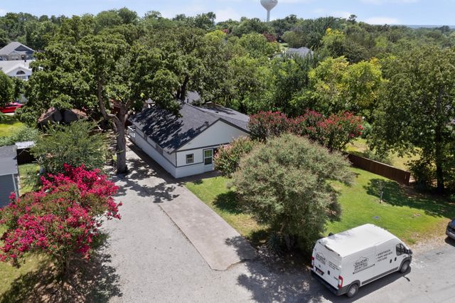 908 W Heron Street, Denison, TX 75020
