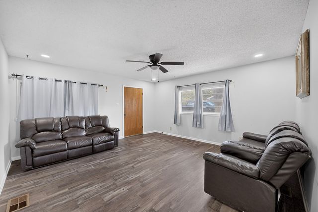 908 W Heron Street, Denison, TX 75020