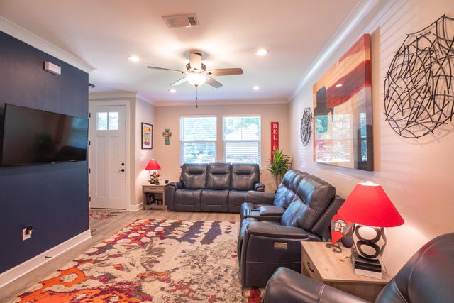 527 Maple Avenue, Niceville, FL 32578