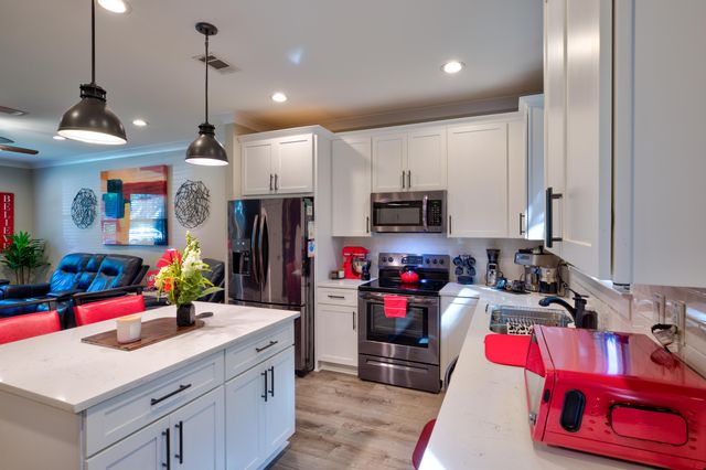 527 Maple Avenue, Niceville, FL 32578