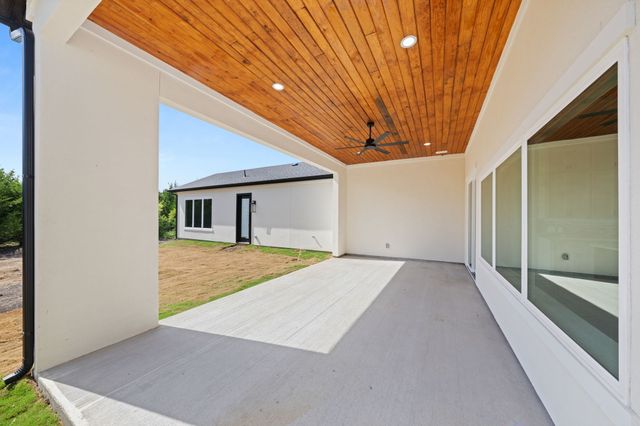 3080 Glen Oaks Drive, Waxahachie, TX 75165