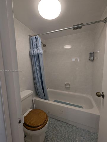 16740 NE 9th Avenue 406, North Miami Beach, FL 33162