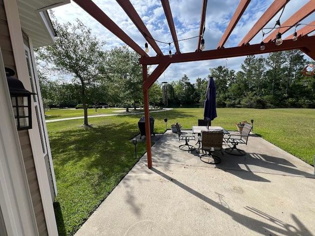 735 Wintercreeper Dr., Longs, SC 29568