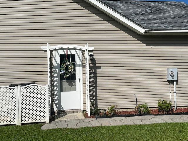 735 Wintercreeper Dr., Longs, SC 29568