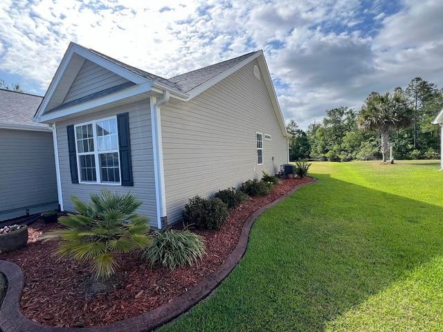 735 Wintercreeper Dr., Longs, SC 29568