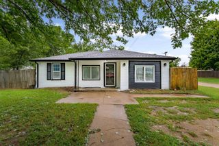159 N Young St, Wichita, KS 67212