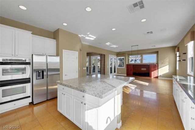 7392 Shady Breeze Court, Las Vegas, NV 89113