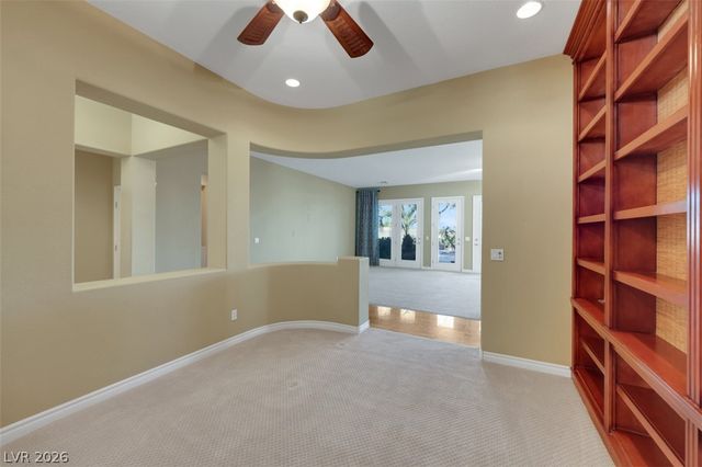 7392 Shady Breeze Court, Las Vegas, NV 89113