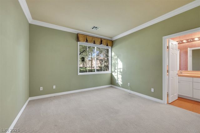 7392 Shady Breeze Court, Las Vegas, NV 89113