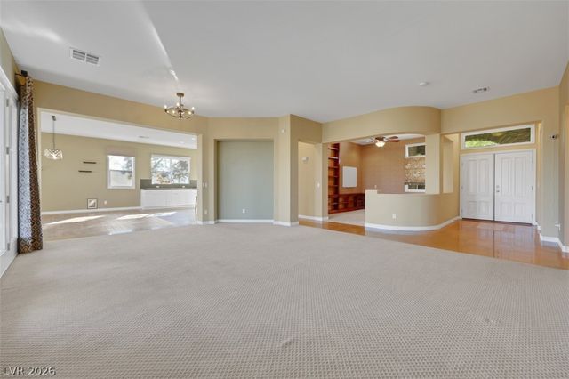 7392 Shady Breeze Court, Las Vegas, NV 89113