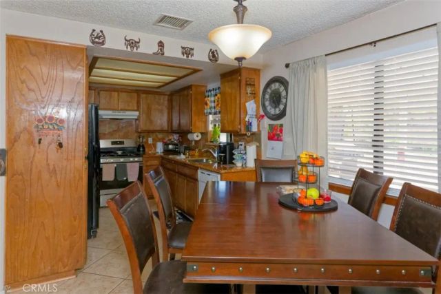 15928 Village Drive, Victorville, CA 92394