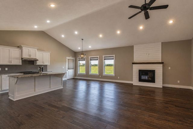 121 Southern Fields Circle, Clever, MO 65631