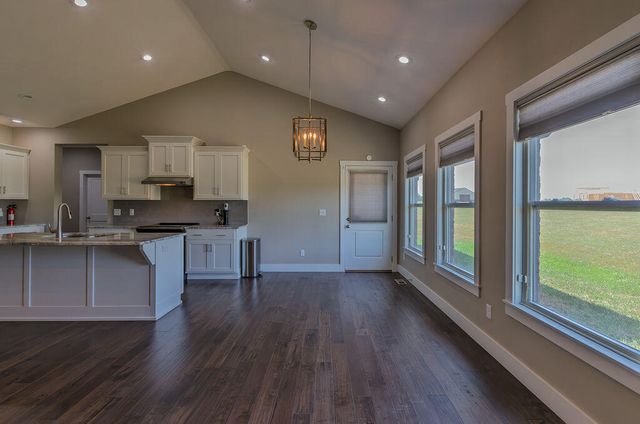 121 Southern Fields Circle, Clever, MO 65631