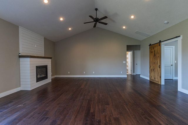 121 Southern Fields Circle, Clever, MO 65631