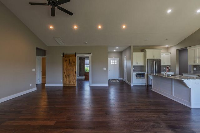121 Southern Fields Circle, Clever, MO 65631