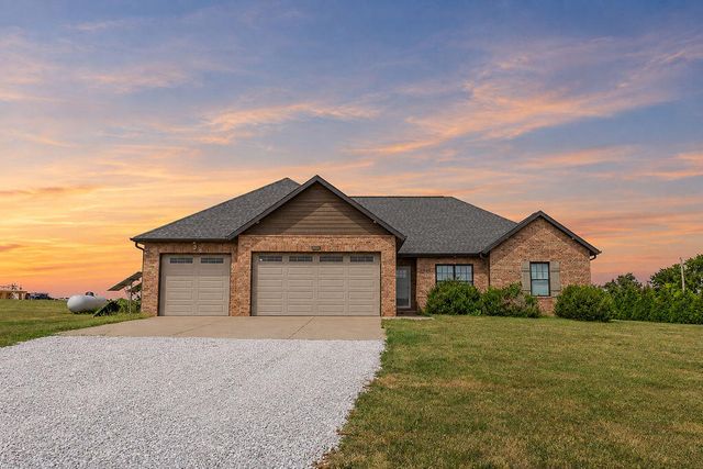 121 Southern Fields Circle, Clever, MO 65631