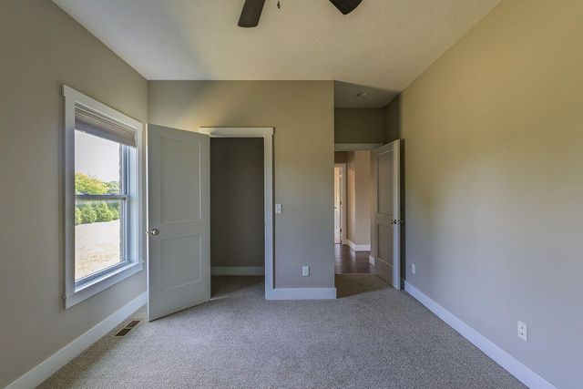 121 Southern Fields Circle, Clever, MO 65631