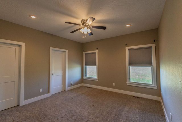 121 Southern Fields Circle, Clever, MO 65631