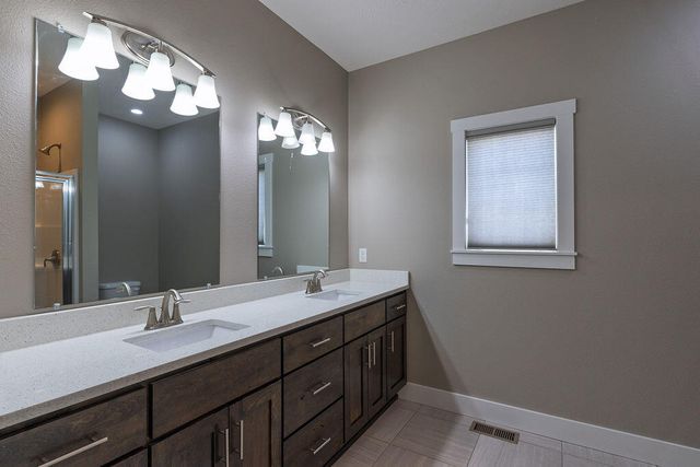 121 Southern Fields Circle, Clever, MO 65631