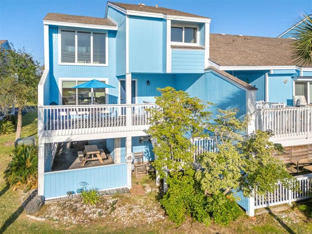 201 Jean Lafitte Cove, Galveston, TX 77554